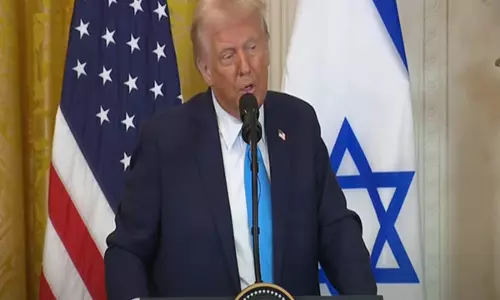 Trump ने अमेरिका में स्टील, एल्युमीनियम आयात पर 25% शुल्क लगाने की घोषणा की