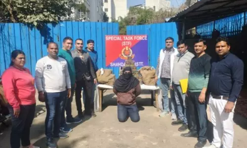 Delhi के दिलशाद गार्डन में तस्करी रैकेट का भंडाफोड़, 600 ई-सिगरेट के साथ एक व्यक्ति गिरफ्तार