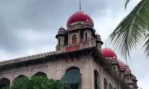 High Court ने स्कूल शिक्षा अधिकारियों की अदालती आदेश की अनदेखी करने के लिए निंदा की