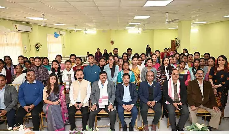 Assam : ऑयल इंडिया की सीएसआर पहल ने डिब्रूगढ़ में स्थायी महिला उद्यमिता को बढ़ावा दिया Assam : ऑयल इंडिया की सीएसआर पहल ने डिब्रूगढ़ में स्थायी महिला उद्यमिता को बढ़ावा दिया