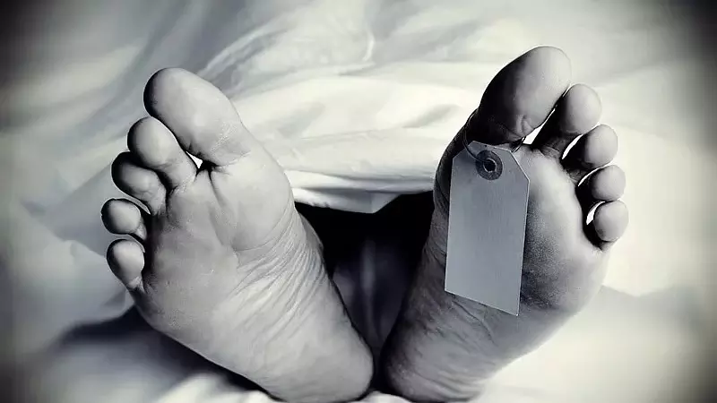 घर में 64 वर्षीय महिला के हाथ बंधे हुए शव मिले: पुलिस ने जांच शुरू घर में 64 वर्षीय महिला के हाथ बंधे हुए शव मिले: पुलिस ने जांच शुरू