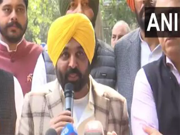 Punjab CM ने कांग्रेस के प्रताप बाजवा पर पलटवार किया Punjab CM ने कांग्रेस के प्रताप बाजवा पर पलटवार किया