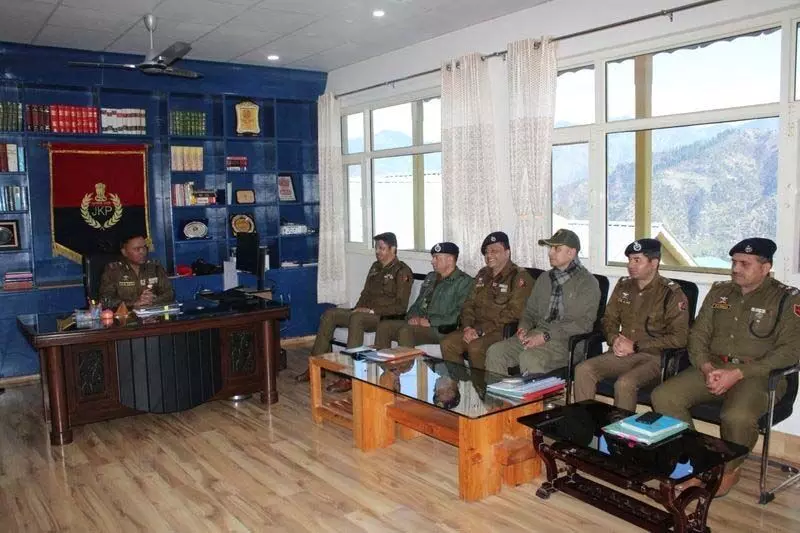 शीर्ष पुलिस, सेना अधिकारियों ने Jammu क्षेत्र में सुरक्षा स्थिति की समीक्षा की