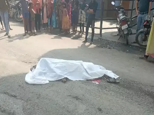 पानी टैंकर ने कुचला, लकवाग्रस्त मरीज की मौत पानी टैंकर ने कुचला, लकवाग्रस्त मरीज की मौत