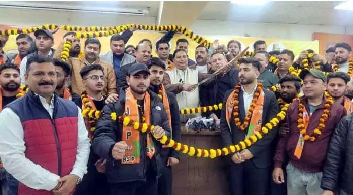 जनता का भारी समर्थन भाजपा की विकास नीति को सही साबित करता है: Sat Sharma जनता का भारी समर्थन भाजपा की विकास नीति को सही साबित करता है: Sat Sharma