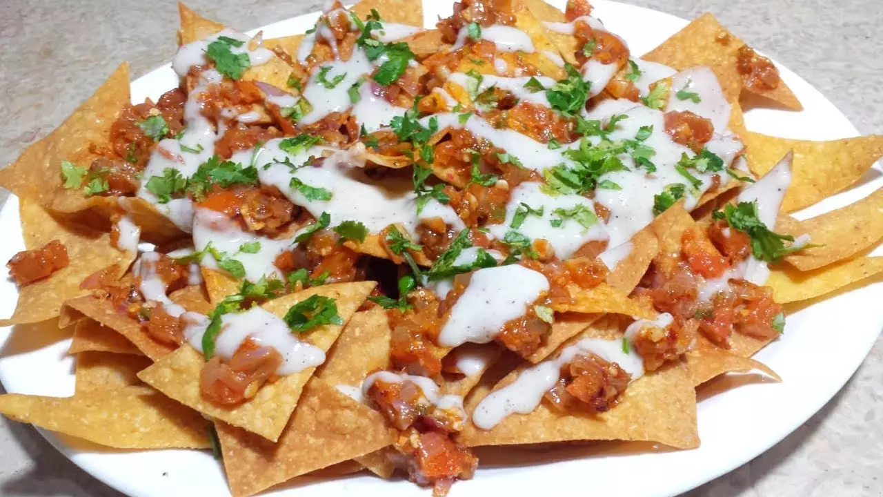 नाचोस और साल्सा रेसिपी नाचोस और साल्सा रेसिपी