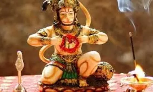 Mangalwar ka Daan: जानें  मंगलवार को क्या दान करना चाहिए और क्या नहीं