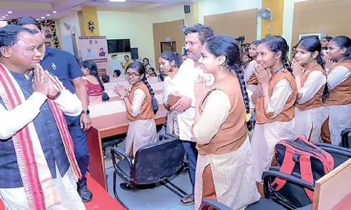 Odisha: आत्मविश्वास बनाए रखें, परीक्षा की तैयारी के समय का सदुपयोग करें Odisha: आत्मविश्वास बनाए रखें, परीक्षा की तैयारी के समय का सदुपयोग करें