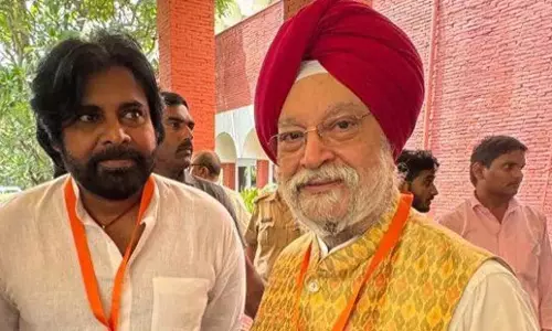 Andhra: केंद्रीय मंत्री पुरी ने पवन के शीघ्र स्वस्थ होने की कामना की Andhra: केंद्रीय मंत्री पुरी ने पवन के शीघ्र स्वस्थ होने की कामना की