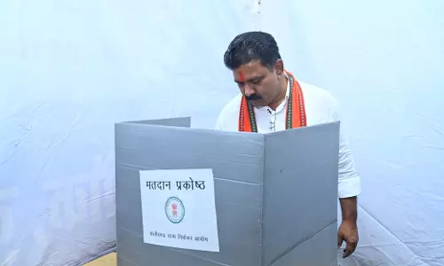 गृहमंत्री विजय शर्मा ने निकाय चुनाव 2025 के लिए मतदान किया