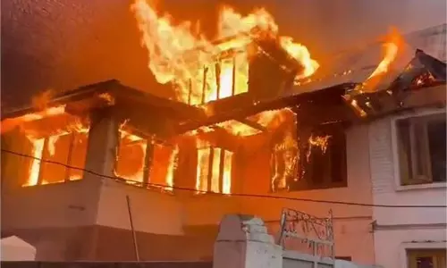 Srinagar: भीषण आग से 7 परिवार बेघर
