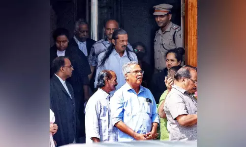 सड़कें और फुटपाथ विरोध स्थल नहीं हैं : High Court सड़कें और फुटपाथ विरोध स्थल नहीं हैं : High Court