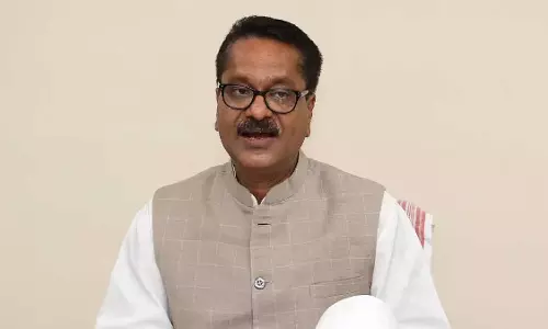 Assam :   मंत्री अशोक सिंघल ने ढेकियाजुली में फाइलेरिया एवं कृमि मुक्ति अभियान का शुभारंभ