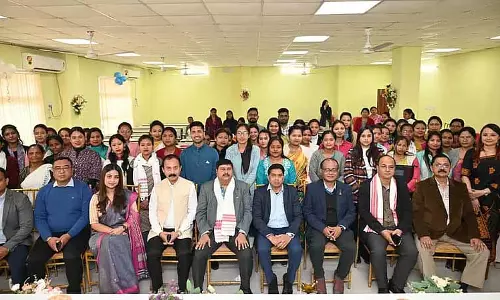 Assam : ऑयल इंडिया की सीएसआर पहल ने डिब्रूगढ़ में स्थायी महिला उद्यमिता को बढ़ावा दिया Assam : ऑयल इंडिया की सीएसआर पहल ने डिब्रूगढ़ में स्थायी महिला उद्यमिता को बढ़ावा दिया