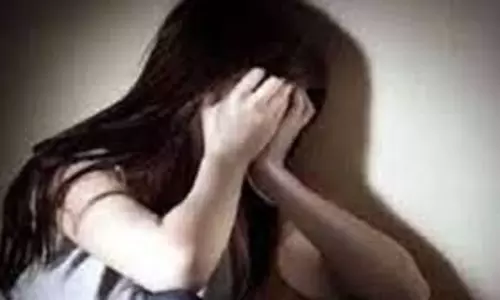 Punjab : बेटी को काम पर छोड़कर गई मां, वापस लौटी तो रह गई सदमे में Punjab : बेटी को काम पर छोड़कर गई मां, वापस लौटी तो रह गई सदमे में