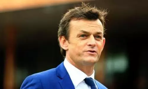Gilchrist ने पोंटिंग से असहमति जताते हुए वॉर्न को अब तक का सबसे महान क्रिकेटर घोषित किया