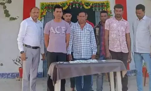 पहाड़ में 7 जुआरी गिरफ्तार, मुखबिरी पर पुलिस की रेड