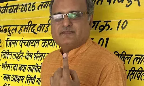 सीएम के मीडिया सलाहकार पंकज कुमार झा ने किया मतदान