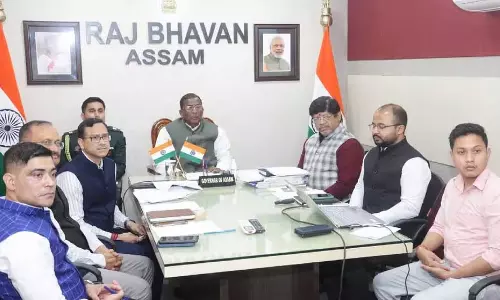 Assam के राज्यपाल ने अधिकारियों को राजभवन की आठ योजनाओं के कार्यान्वयन