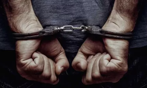 Hardoi: साइबर पुलिस टीम ने इंस्टाग्राम पर महिला को ब्लैकमेल करने वाले आरोपी को दबोचा