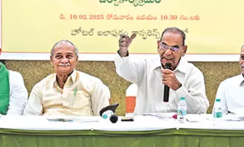 Vijayawada में रायलसीमा सिंचाई पहल समिति के साथ परियोजनाओं पर चर्चा