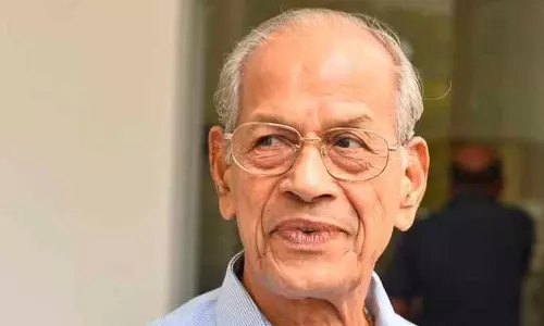 Kerala : श्रीधरन ने टीवीएम-कन्नूर सेमी-हाई-स्पीड रेल के लिए Kerala : श्रीधरन ने टीवीएम-कन्नूर सेमी-हाई-स्पीड रेल के लिए
