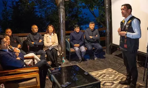 Arunachal के मुख्यमंत्री ने राज्य और नागालैंड के छात्रों से बातचीत की Arunachal के मुख्यमंत्री ने राज्य और नागालैंड के छात्रों से बातचीत की