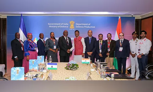 केंद्रीय राज्य मंत्री ने Aero India 2025 के अवसर पर द्विपक्षीय बैठकों की श्रृंखला आयोजित की