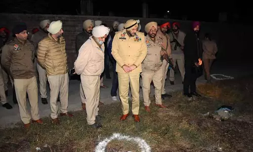 Amritsar: ‘विस्फोट’ के लिए पासियन, रिंदा आतंकी मॉड्यूल के तीन गुर्गों गिरफ्तार Amritsar: ‘विस्फोट’ के लिए पासियन, रिंदा आतंकी मॉड्यूल के तीन गुर्गों गिरफ्तार