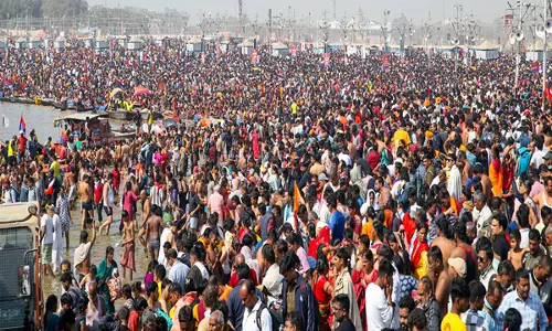 महाकुंभ में आने वाले श्रद्धालुओं के लिए अधिक ट्रेनों की आवश्यकता: पश्चिम रेलवे महाप्रबंधक