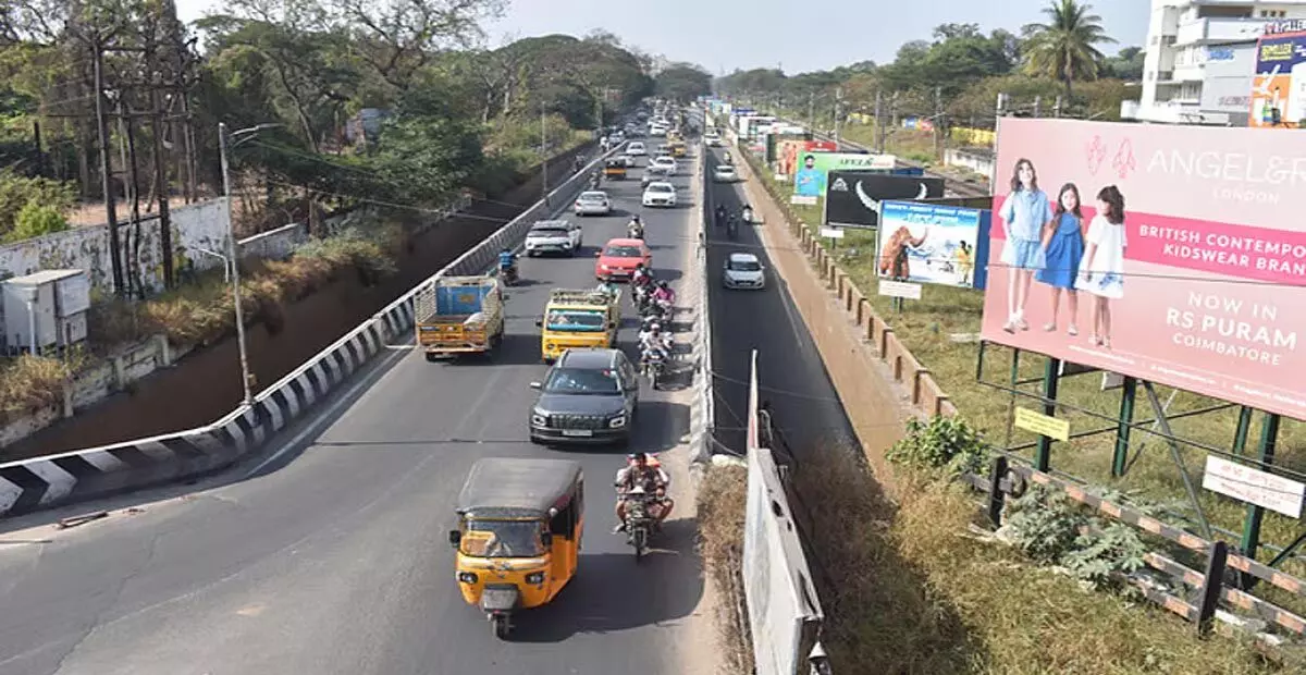 Tamil Nadu: कोयंबटूर में दो सरकारी विभागों के कारण फ्लाईओवर का काम अटका