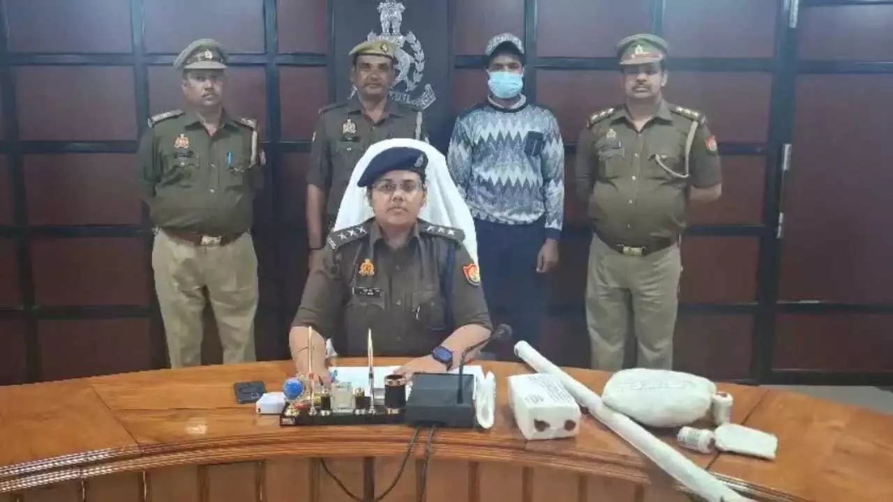 BREAKING: बेटों ने सौतेले बाप की कर दी बेरहमी से हत्या, जांच में जुटी पुलिस