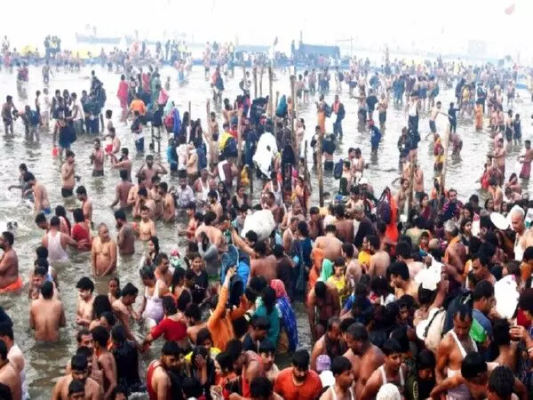 Mahakumbh: माघी पूर्णिमा पर 2 करोड़ से अधिक लोगों ने किया स्नान, अब तक 48 करोड़ से अधिक