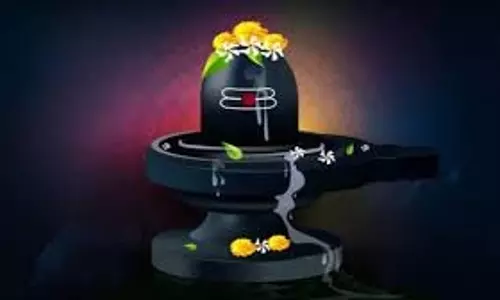 धर्म: जानिए भगवान शिव की पूजा में इन चीजों को चढ़ाना क्यों माना जाता है वर्जित धर्म: जानिए भगवान शिव की पूजा में इन चीजों को चढ़ाना क्यों माना जाता है वर्जित