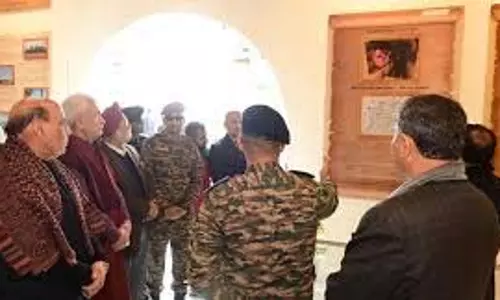 उपराज्यपाल ने अखनूर में शहीद हुए सैनिकों को श्रद्धांजलि दी