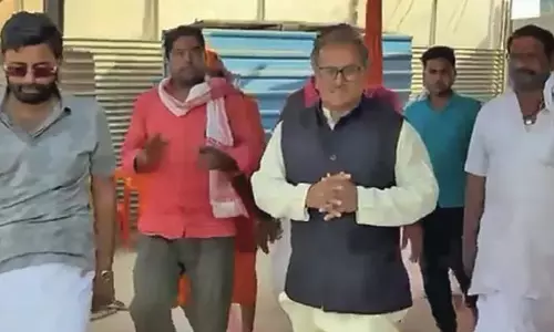 निर्मल सिंह ने कुंभ मेले में रोहित कुमार के सेवा शिविर की सराहना की