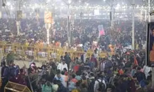 Prayagraj:  महाकुंभ माघ पूर्णिमा पर हो रहा पवित्र स्नान, नो-व्हीकल जोन घोषित