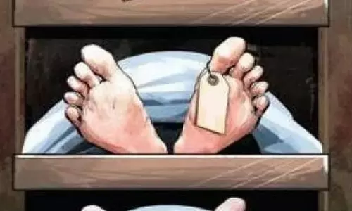 Tamil Nadu: सलेम में निजी स्कूल वैन में हुई झड़प में एक बच्चे की मौत Tamil Nadu: सलेम में निजी स्कूल वैन में हुई झड़प में एक बच्चे की मौत