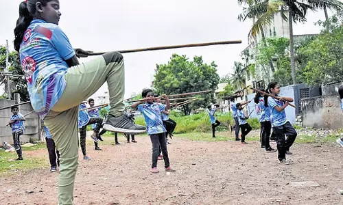 Tamil Nadu: तमिलनाडु में सरकारी स्कूलों पर इसका पूरा असर पड़ रहा