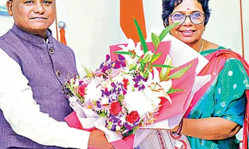 NCW अध्यक्ष ने मुख्यमंत्री से मुलाकात की NCW अध्यक्ष ने मुख्यमंत्री से मुलाकात की
