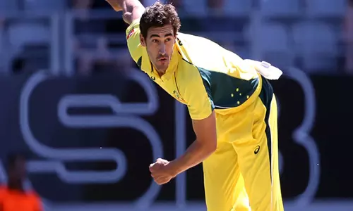 मिशेल स्टार्क ने चैंपियंस ट्रॉफी से नाम वापस लिया, Australia ने स्टीवन स्मिथ की अगुआई में टीम घोषित की मिशेल स्टार्क ने चैंपियंस ट्रॉफी से नाम वापस लिया, Australia ने स्टीवन स्मिथ की अगुआई में टीम घोषित की