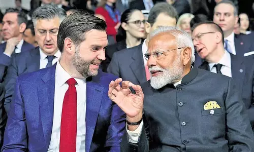 NEW DELHI : मोदी ने मैक्रों के रात्रिभोज में वेंस से कहा, ‘बड़ी जीत’