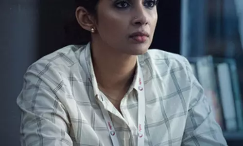 मोहनलाल ने L2: Empuraan में अरुंधति संजीव के रूप में नायला उषा को पेश किया