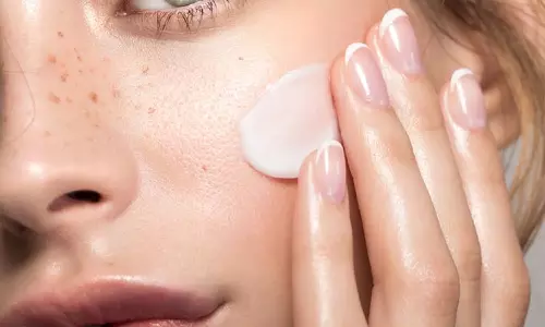 Skin Care: हर सुबह चेहरे पर पाएं चांद जैसी चमक, अपनाएं ये नाइट स्किन केयर रूटीन Skin Care: हर सुबह चेहरे पर पाएं चांद जैसी चमक, अपनाएं ये नाइट स्किन केयर रूटीन