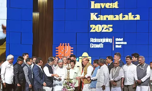 कर्नाटक ने नई औद्योगिक नीति शुरू की; 7.5 लाख करोड़ रुपये के निवेश का लक्ष्य कर्नाटक ने नई औद्योगिक नीति शुरू की; 7.5 लाख करोड़ रुपये के निवेश का लक्ष्य