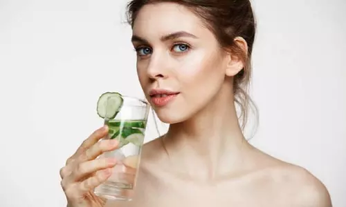 Beauty Tips: कोरियन्स जैसी ग्लोइंग स्किन पाने के लिए अपनाएं ये खास टिप्स