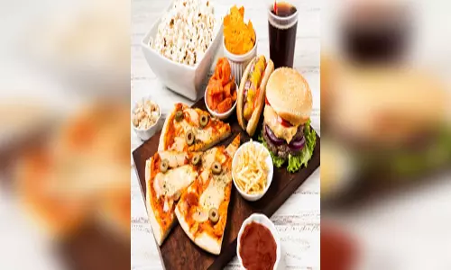 रात में हल्का भोजन क्यों है सेहत के लिए फायदेमंद? जानिए वैज्ञानिक कारण