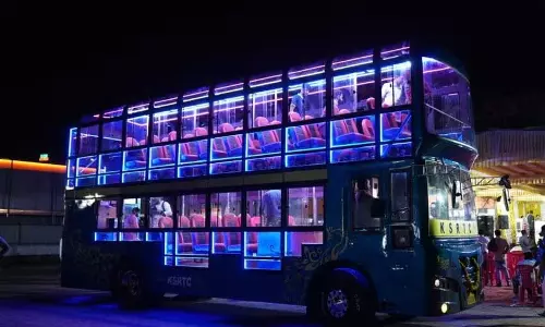 Kerala हाईकोर्ट ने केएसआरटीसी से मांगा स्पष्टीकरण Kerala हाईकोर्ट ने केएसआरटीसी से मांगा स्पष्टीकरण
