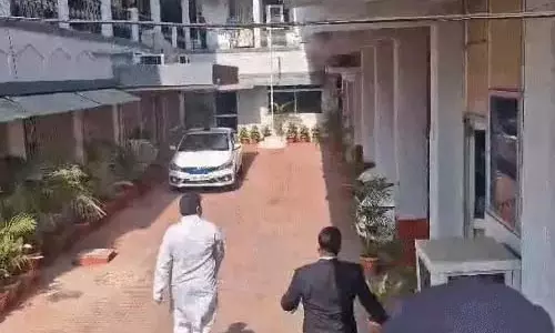 एजाज ढेबर से EOW-ACB दफ्तर में पूछताछ जारी