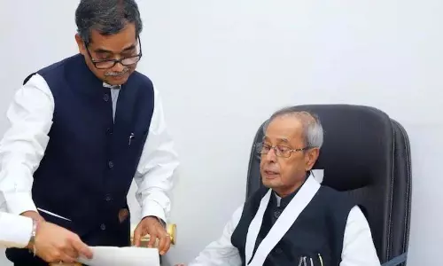 अभिजीत मुखर्जी कांग्रेस में शामिल अभिजीत मुखर्जी कांग्रेस में शामिल